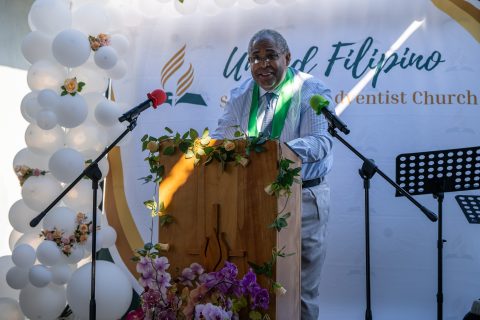 In his sermon, Lee challenges the newly organized Haven Filipino company to make disciples and bless others.