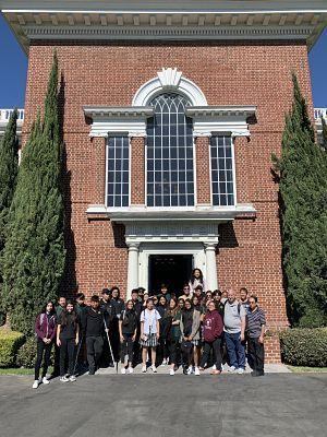 Students stand in front of Independence Hall at Knott’s Berry Farm for a photo. The study tour was led by teachers Debbie Baroi, Frank Crosgrove, and Joel Kindrick.