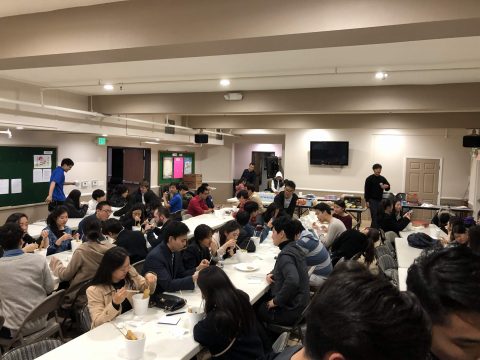 Attendees fellowship over a meal before the service at "UNITE Project: #Yearn." Photos provided by Timothy Yun.