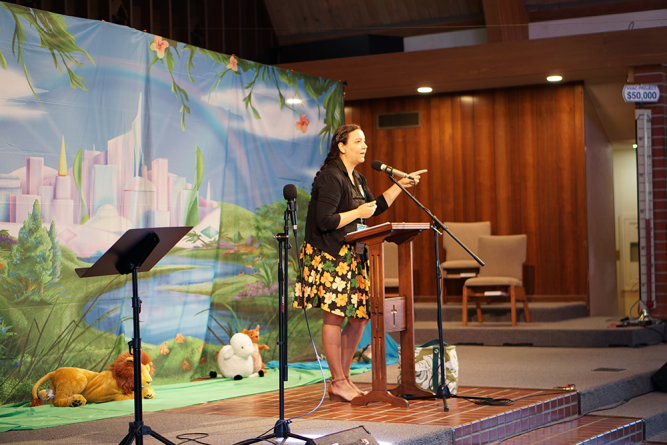 Sarah Grover, Children’s Ministries West region coordinator, presents on active learning.