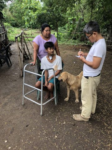 Pastor Kalu Hser Paul and a family B4L transports to the medical centers in town. Photos provided by Fedly Bonneau.